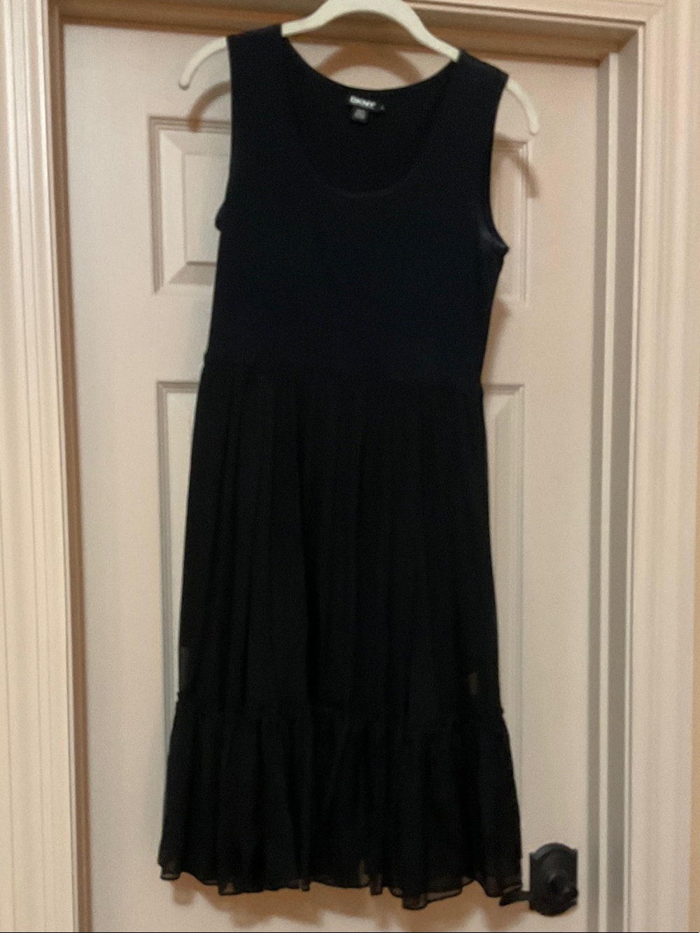 DKNY Black Sleeveless Tiered Midi Dress (Women’s 4)